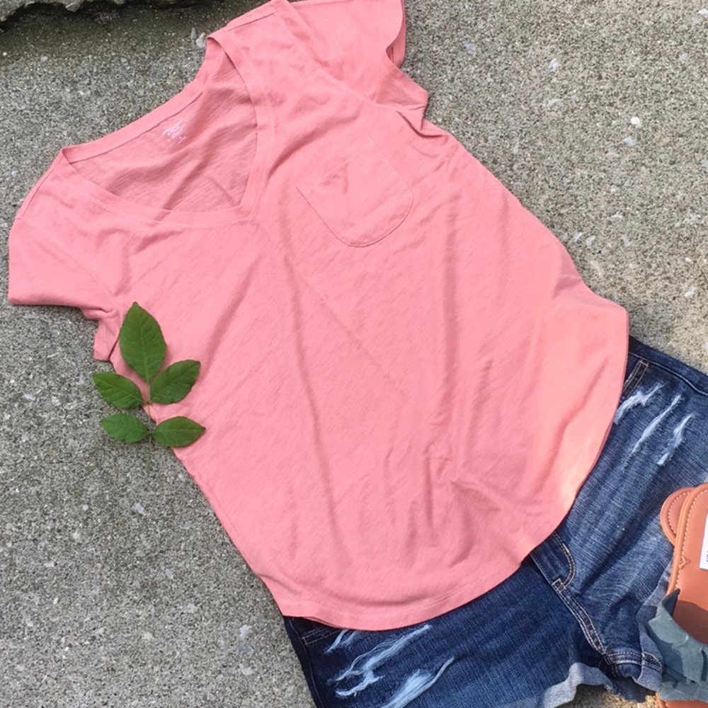 Salmon Pink V neck T